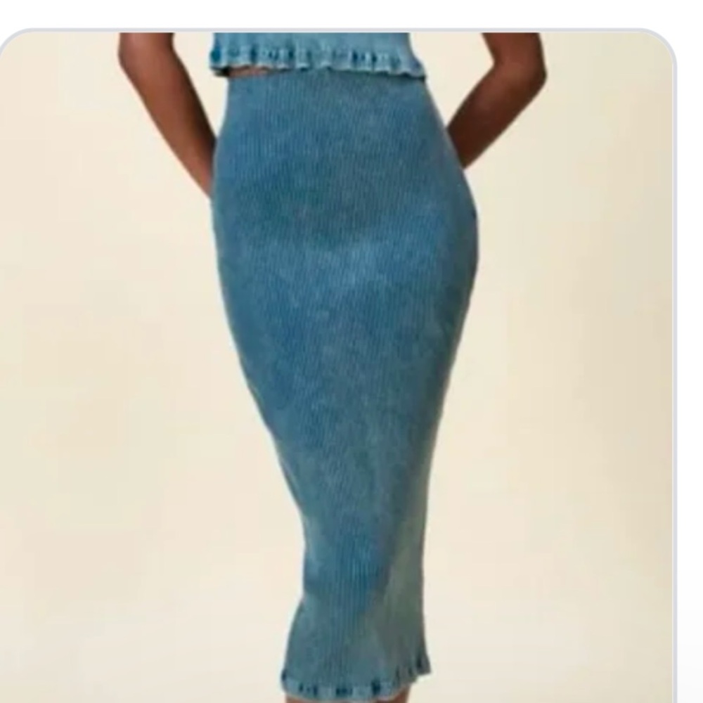 Zara Blue Ribbed Midi Pencil Skirt